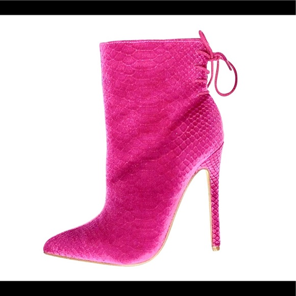 Shoe Dazzle Shoes - Hot pink booties